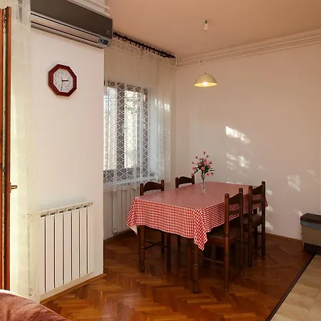 Apartment Ljubica *